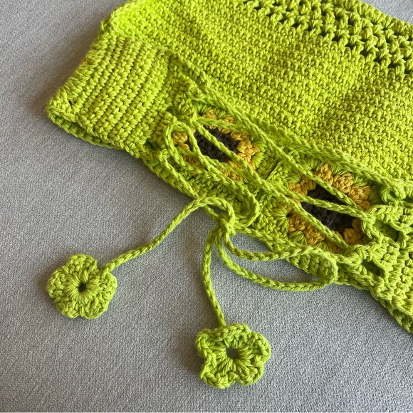 Hand Crocheted Lime Green Sunflower Granny Square Top - Picture 3 of 6